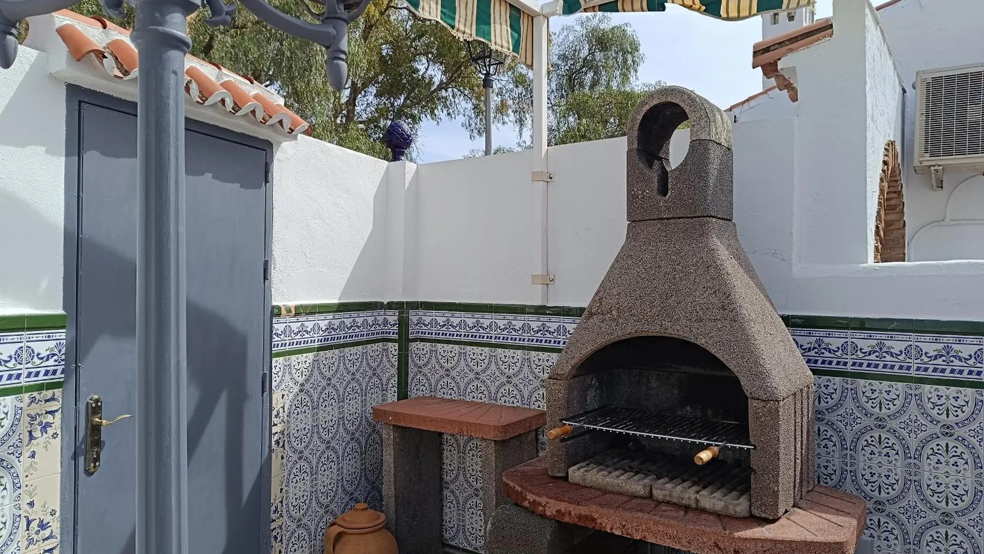בית נופש הוילה טורמולינוס La Casa Del Patio Andaluz ספרד